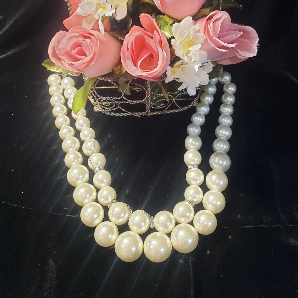 Chunky chunky faux pear necklace